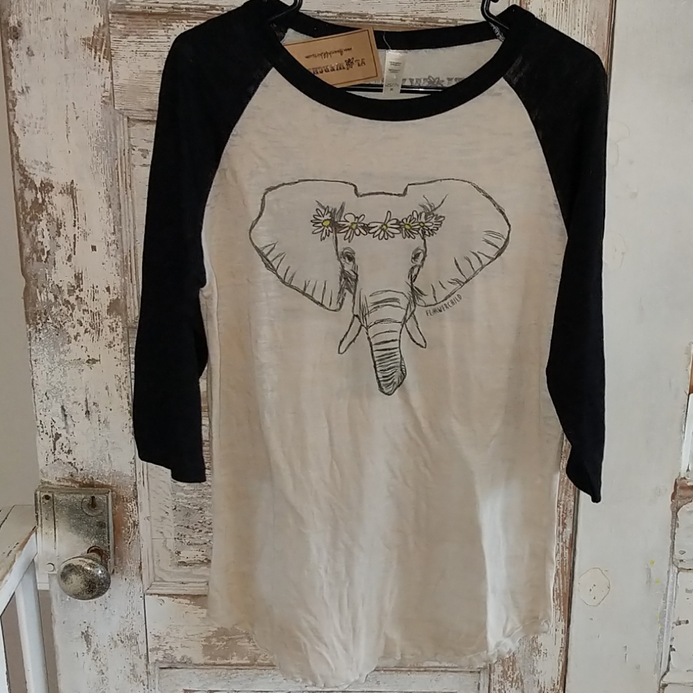 Women's Shirt Size Medium